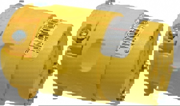 Straight Blade Connector: Commercial, 5-20R, 125VAC, Yellow